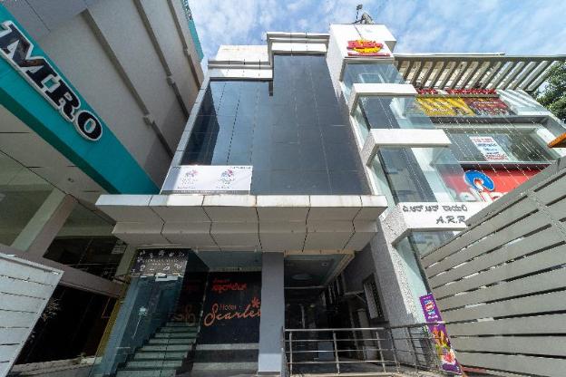 hotel scarlet by elephant stays