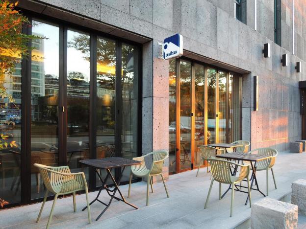 vine hotel