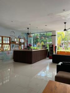 Central Inn,Near Senggigi Beach,3 star