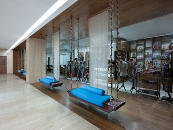 artotel suites bianti yogyakarta