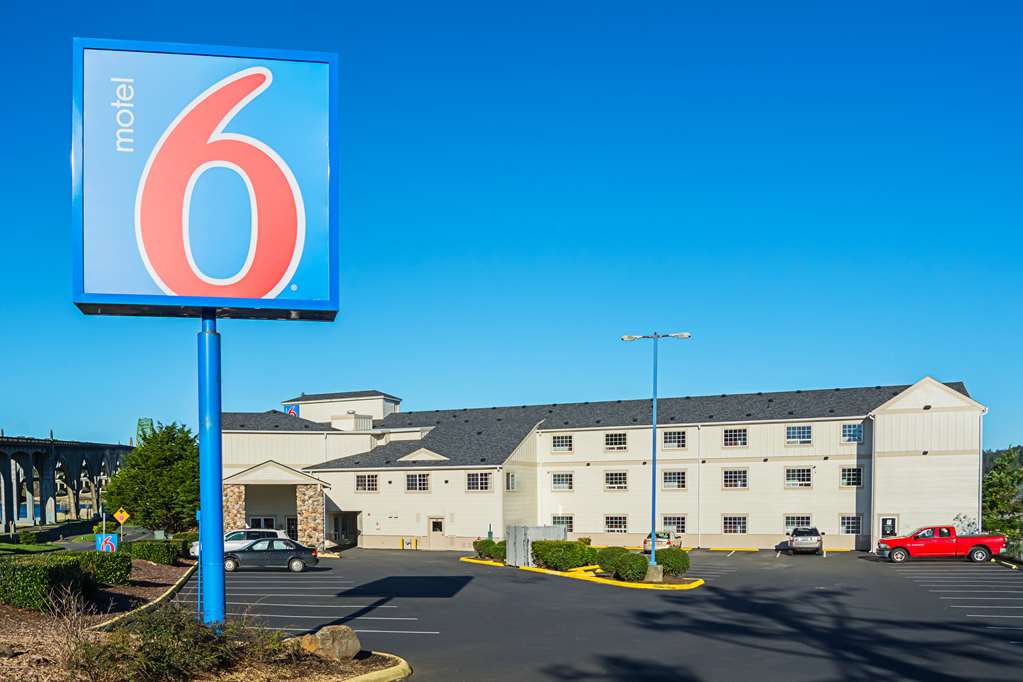 motel 6 newport or