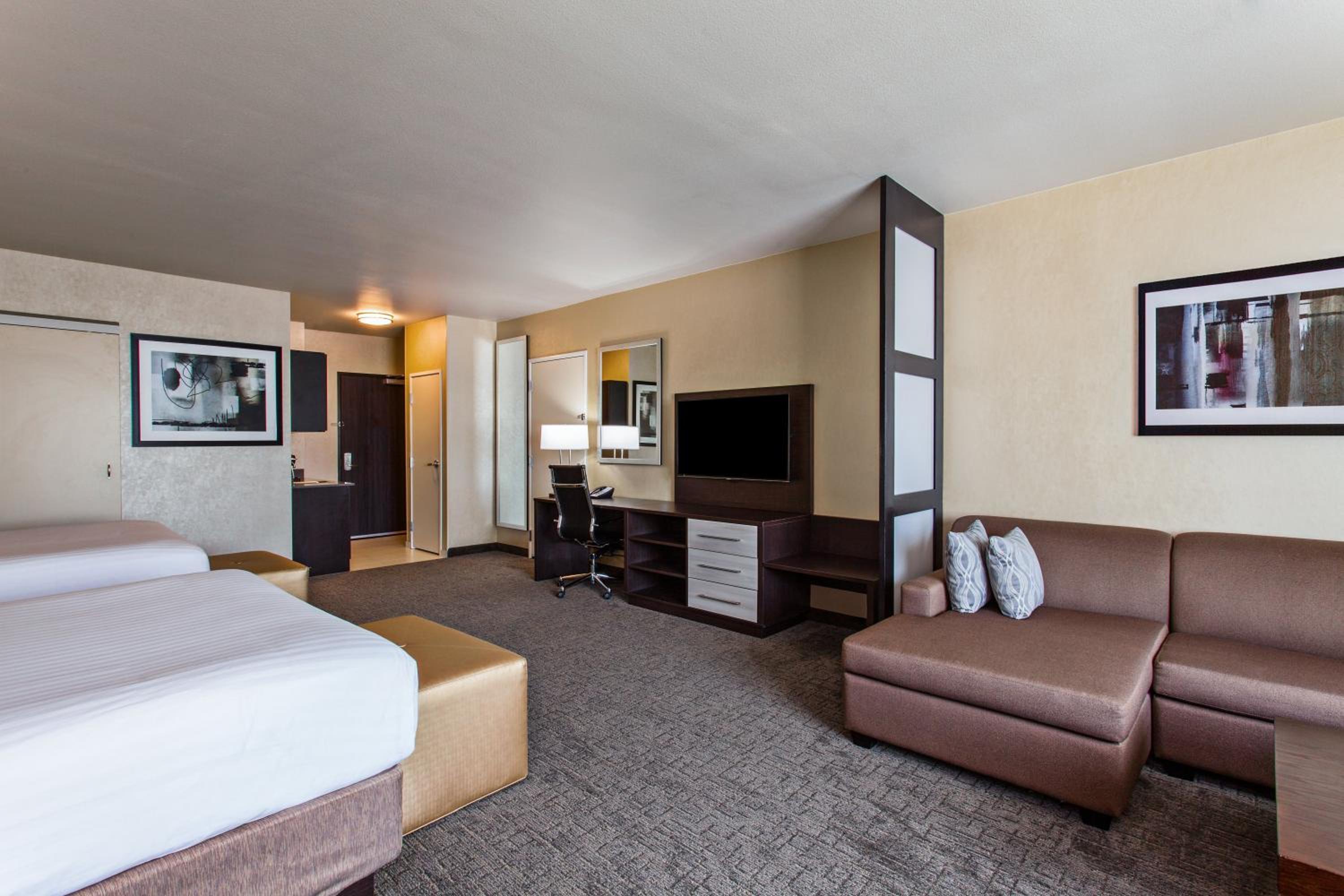 holiday inn express and suites anaheim resort area by ihg