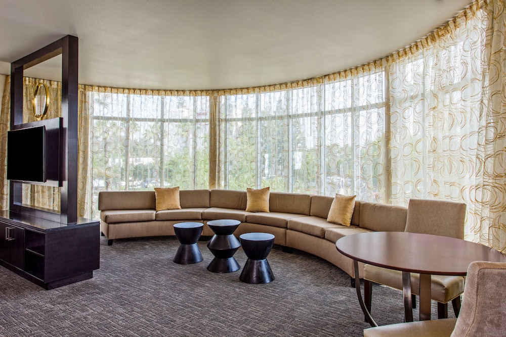 holiday inn express and suites anaheim resort area by ihg