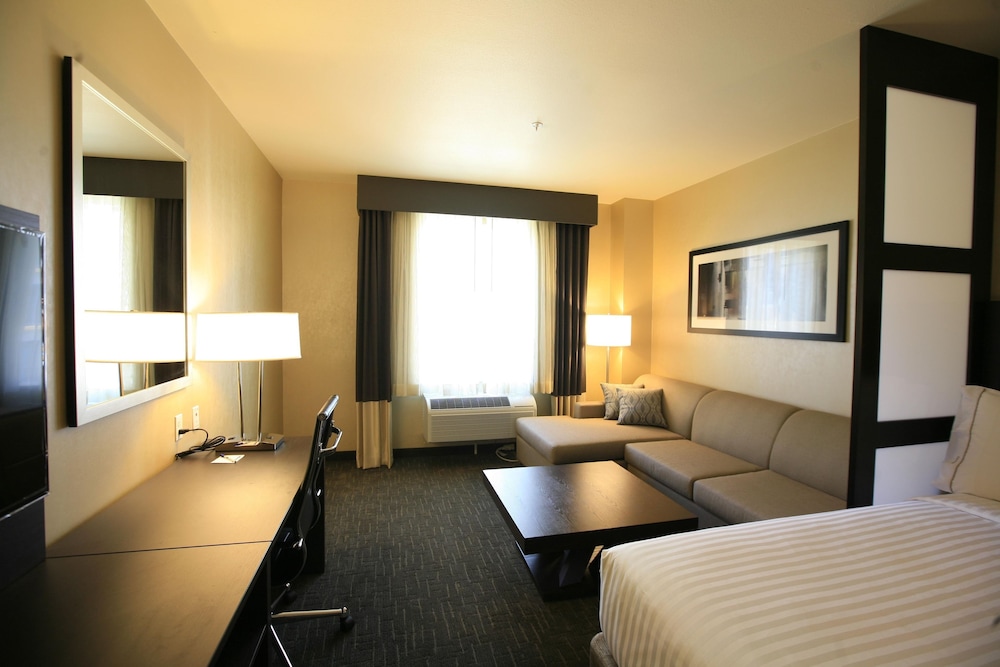 holiday inn express and suites anaheim resort area by ihg