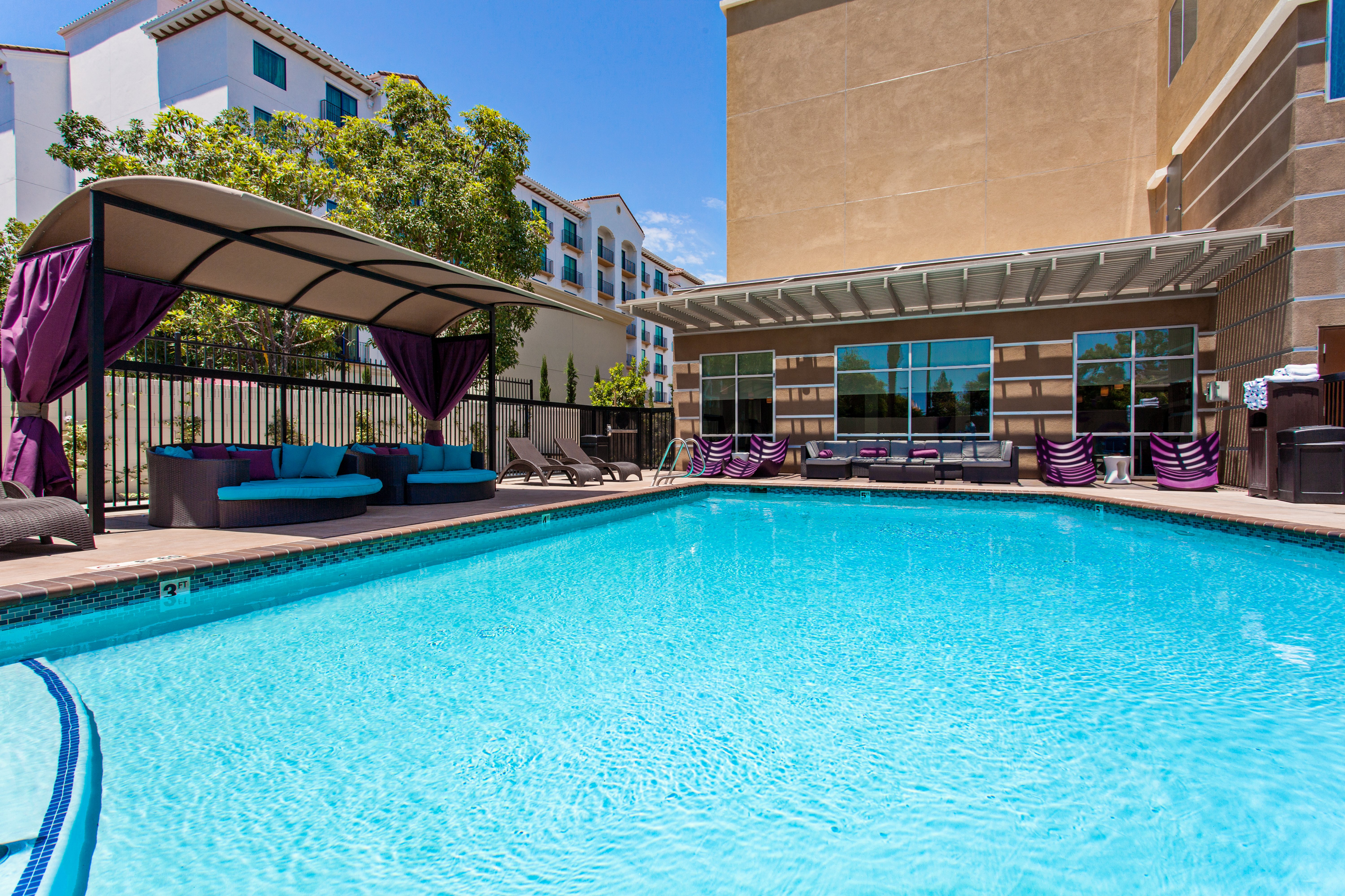holiday inn express and suites anaheim resort area by ihg
