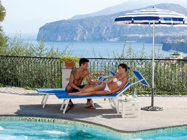 grand hotel capodimonte