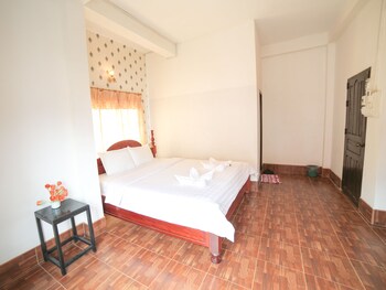 maylay guesthouse