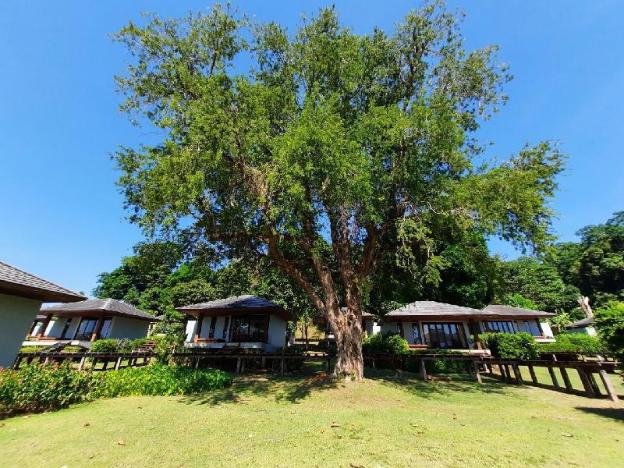 plub pla koh mak retreat