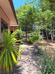 baan long beach
