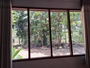 baan long beach