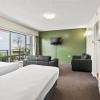 heartland ambassador hotel hamilton
