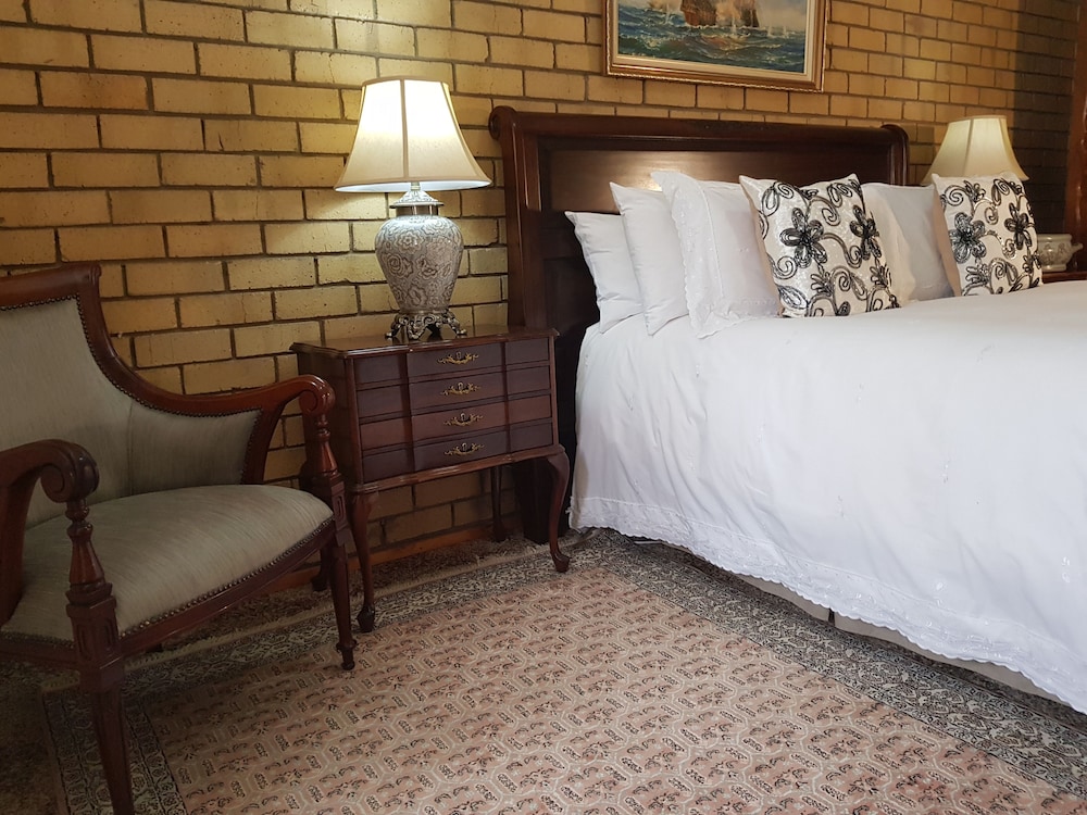 mountain view country estate