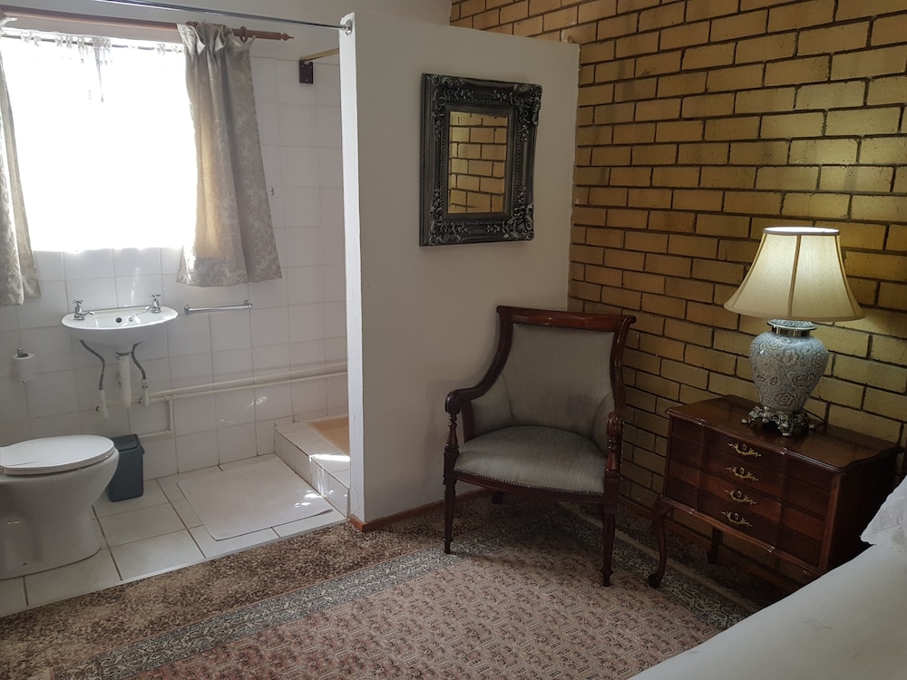 mountain view country estate