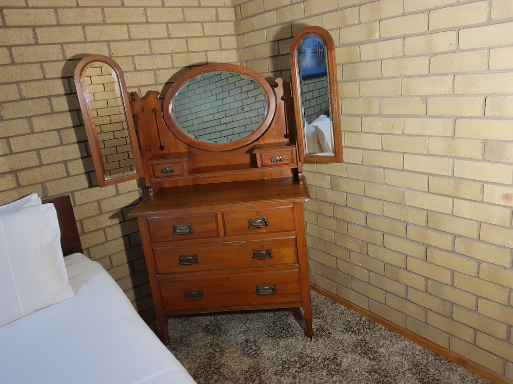 mountain view country estate