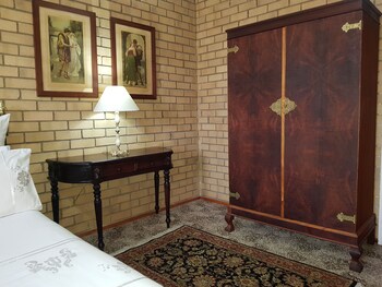 mountain view country estate