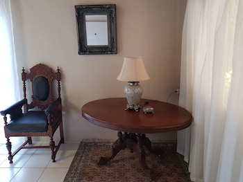 mountain view country estate