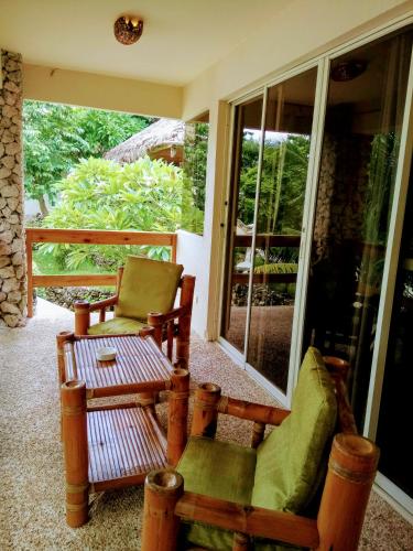 angelina beach resort and italian restaurant malapascua