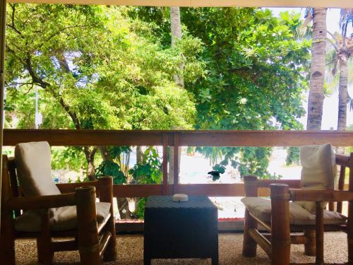 angelina beach resort and italian restaurant malapascua