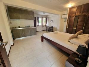 angelina beach resort and italian restaurant malapascua