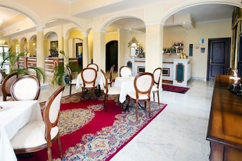 Grand Hotel President Olbia,Near National Archaeological Museum Of Olbia,4 star