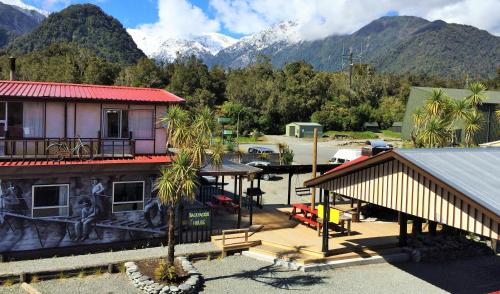 chateau backpacker and motels