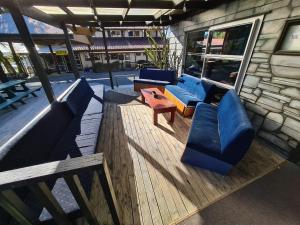 chateau backpacker and motels