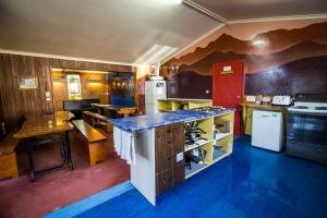 chateau backpacker and motels