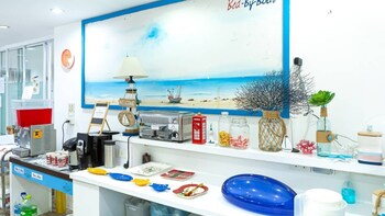 bed by boat hotel and apartment