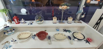 bed by boat hotel and apartment