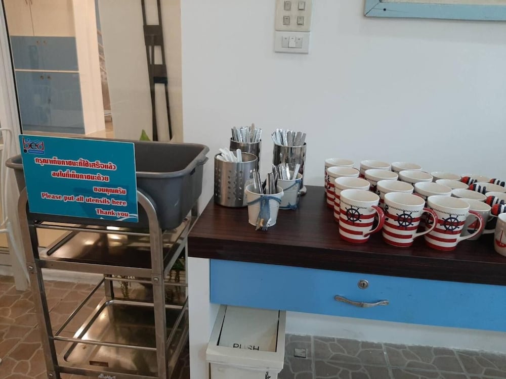 bed by boat hotel and apartment