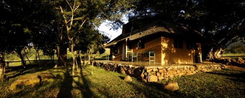 caracal lodge