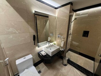grand jatra hotel pekanbaru