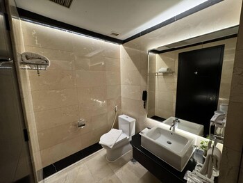 grand jatra hotel pekanbaru