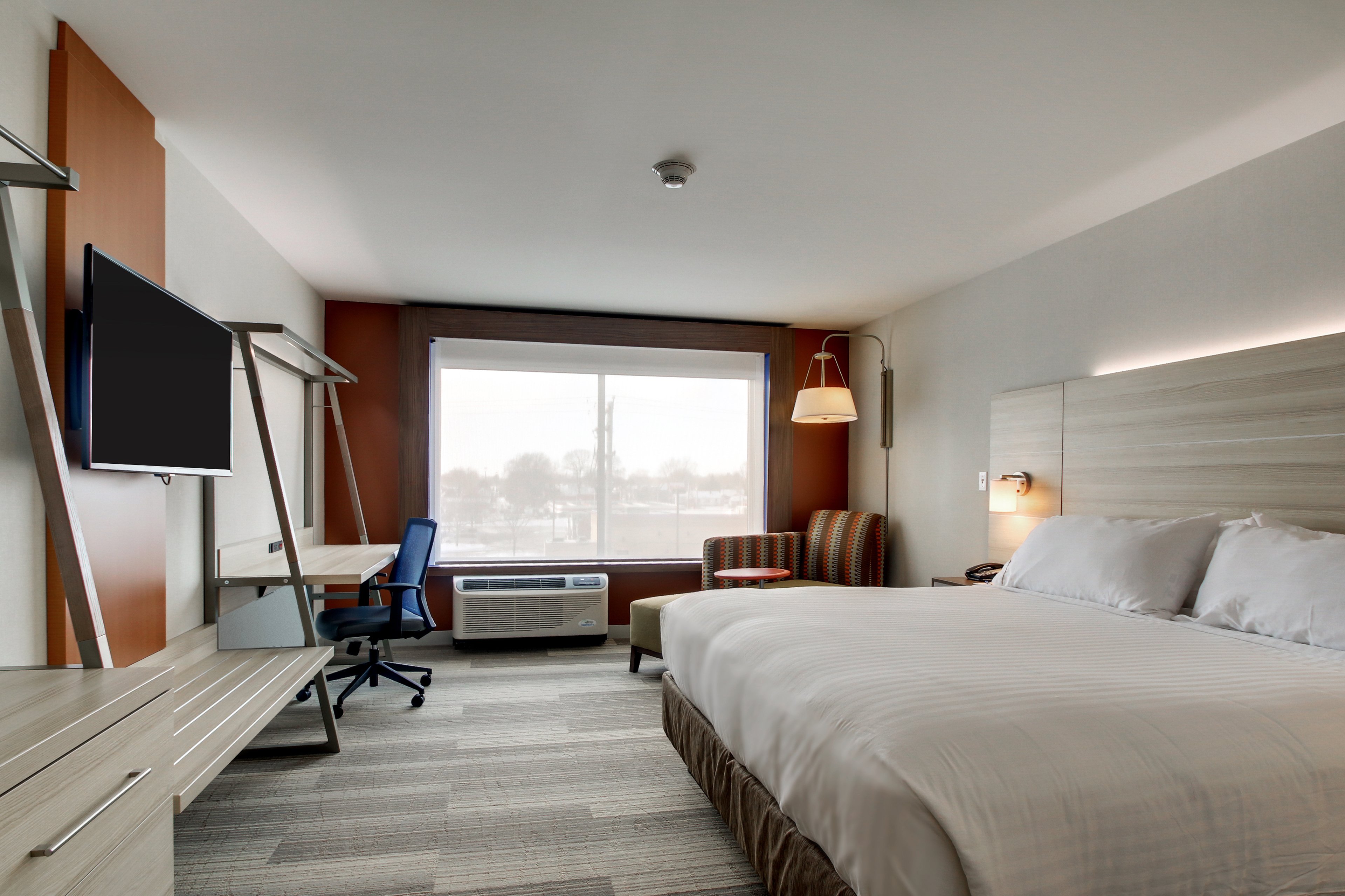 holiday inn express and suites galesburg by ihg