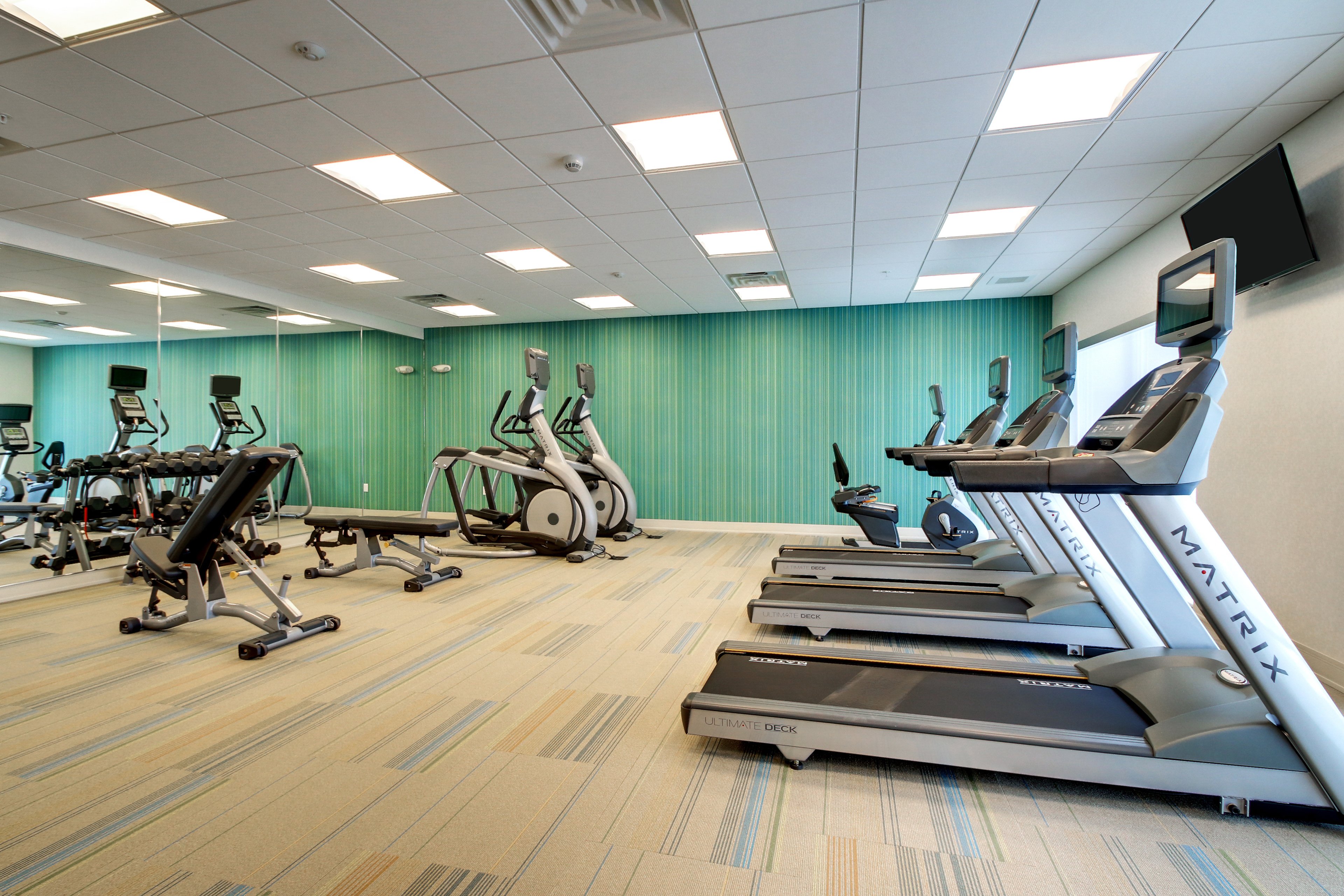 holiday inn express and suites galesburg by ihg