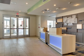 Holiday Inn Express & Suites Galesburg By Ihg,Illinois>>Galesburg,3 star
