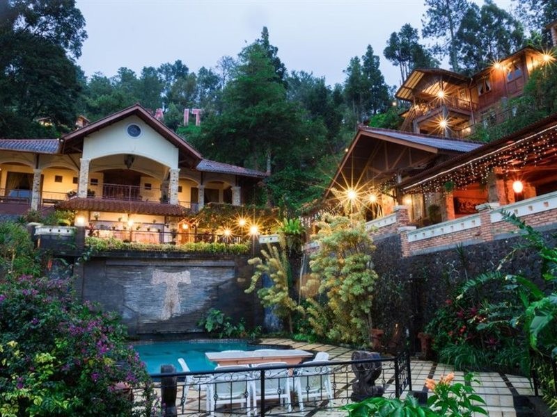 Talita Mountain Resort,Bogor>>Bandung,3 star