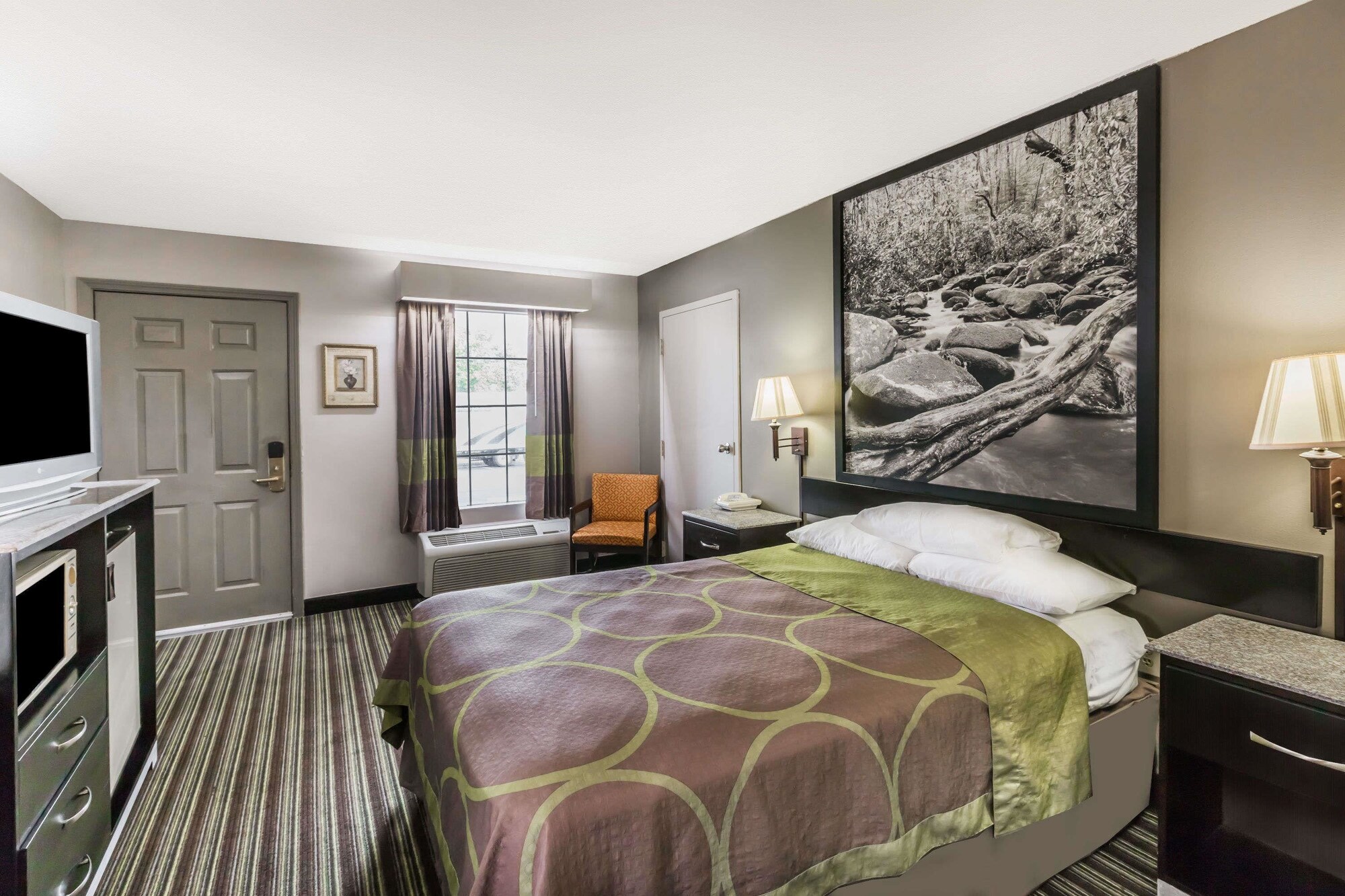 super 8 by wyndham clinton