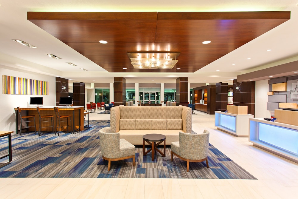holiday inn express and suites houston s medical c