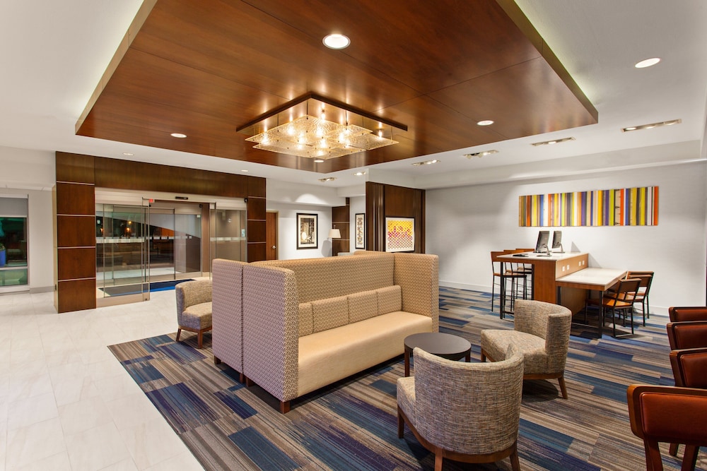 holiday inn express and suites houston s medical c