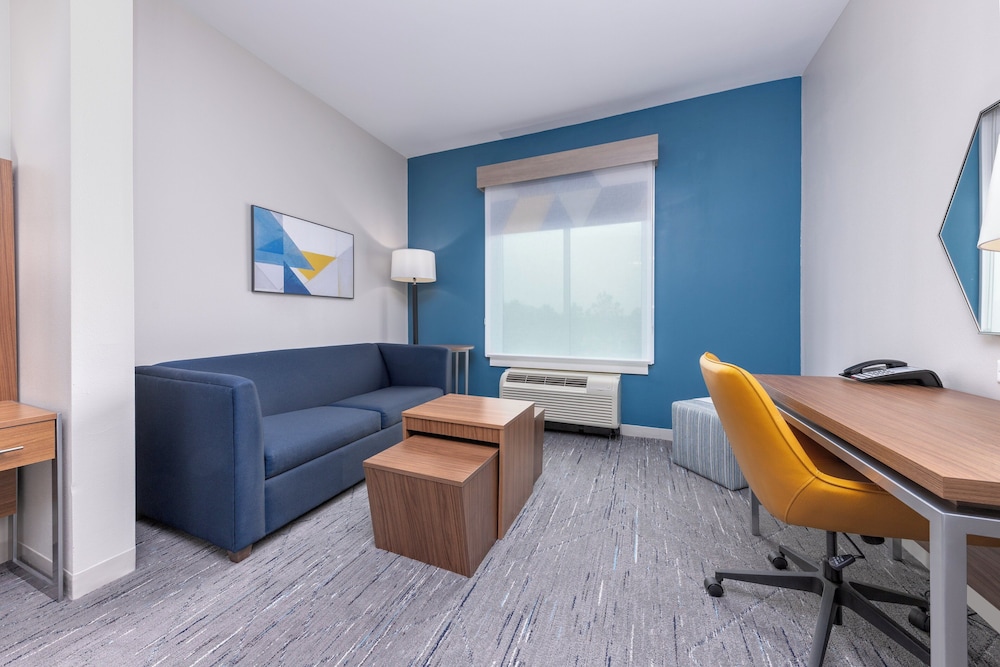 holiday inn express and suites houston s medical c