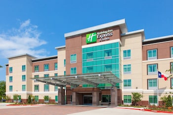 holiday inn express and suites houston s medical c