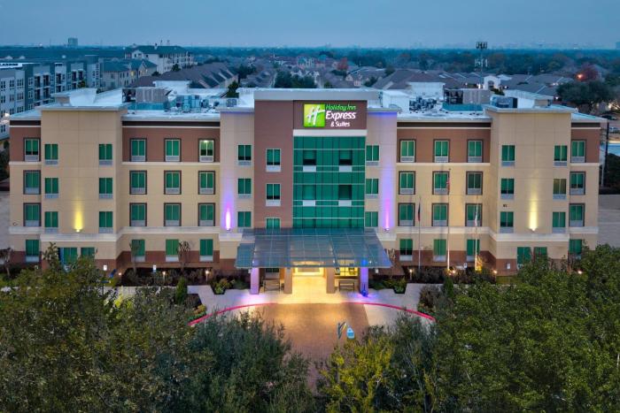 holiday inn express and suites houston s medical c