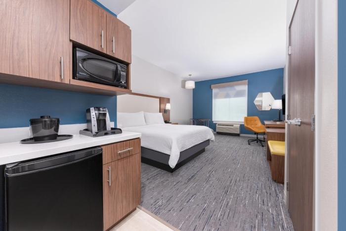 holiday inn express and suites houston s medical c