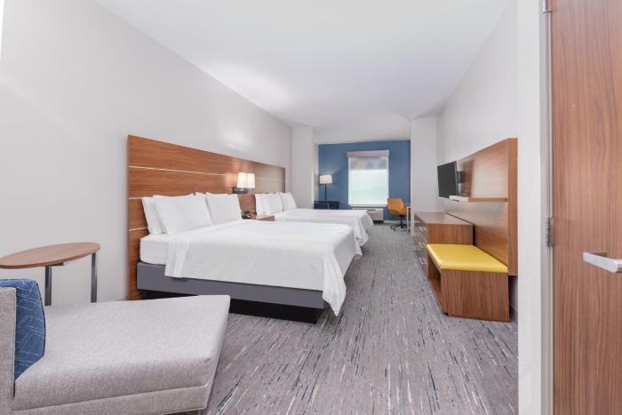 holiday inn express and suites houston s medical c