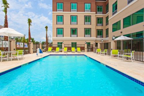 holiday inn express and suites houston s medical c