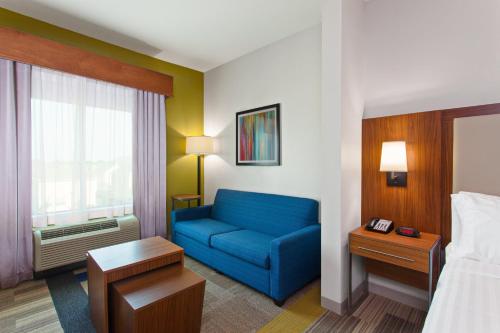 holiday inn express and suites houston s medical c
