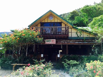 bamboo house beach lodge and restaurant