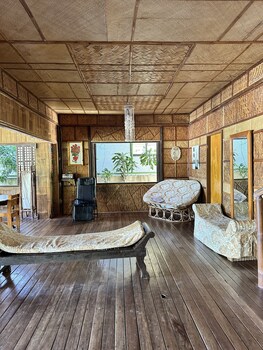 bamboo house beach lodge and restaurant