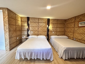 bamboo house beach lodge and restaurant